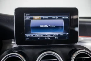 2019 Mercedes-Benz GLC 300 4MATIC® Coupe — thumbnail 11